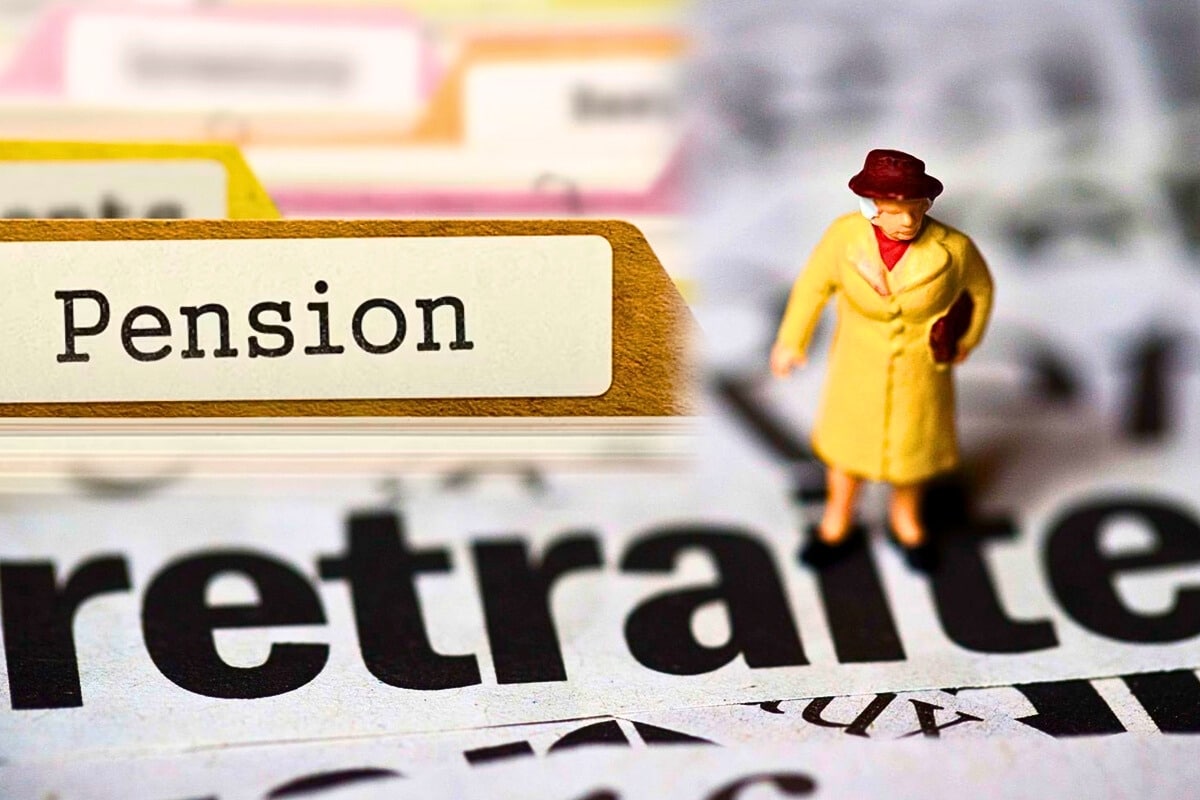 retraite et pension femme agée